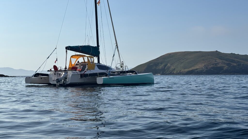 Tricat 30 au mouillage